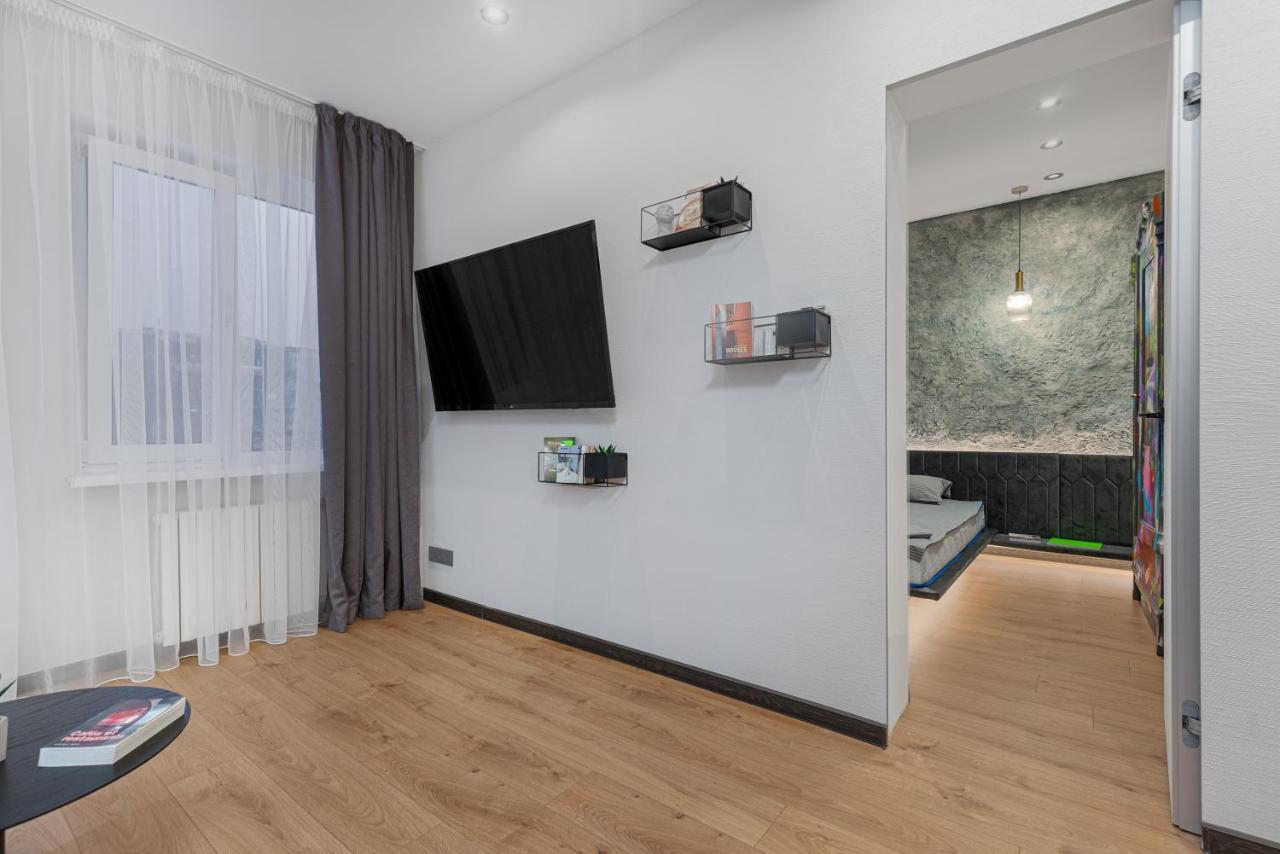 Bloody Lisa Design Apartment Одесса Экстерьер фото